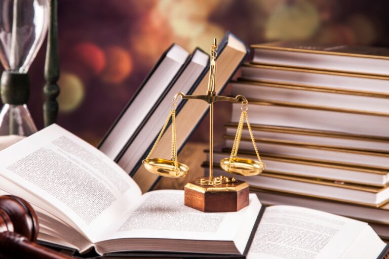 Justiça do Amazonas concede liminar determinando suspensão de greve dos trabalhadores da educação