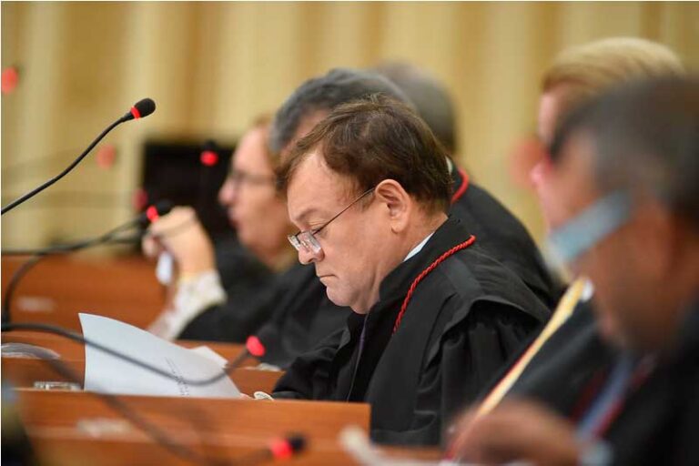 Juiz não pode tolher direito de cidadão comprovar que não pode custear processo, adverte TJAM