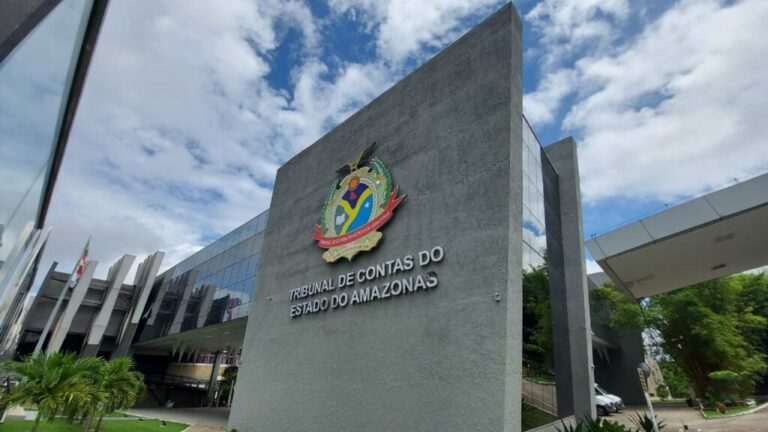 TCE/AM desaprova contas e aplica multa a ex-gestores públicos