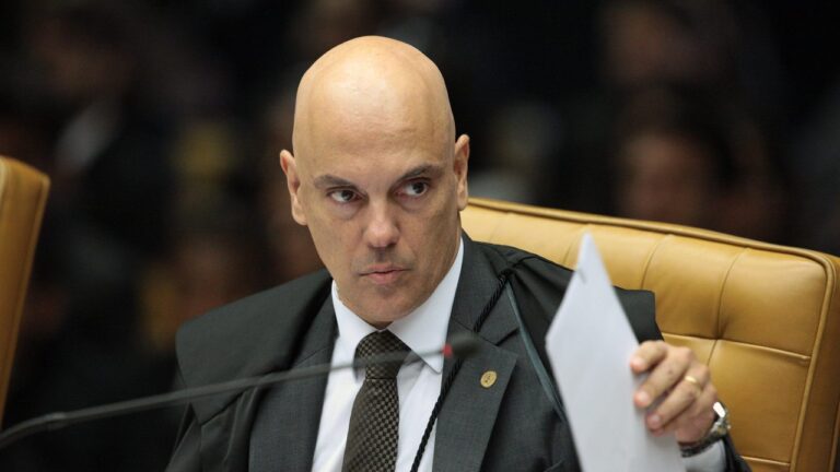 Alexandre cassa aumento de percentual de receita para pagamento de precatórios