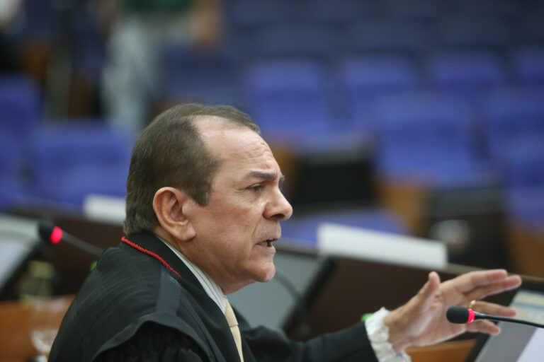 Defensoria Pública do Amazonas tem certeza e liquidez de obter informações de interesse público