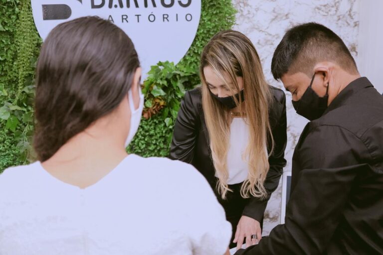 Casamento coletivo oficializa a união civil de cinco casais na Comarca de Urucurituba-AM