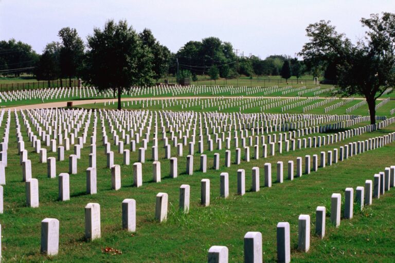 TJSC mantém pena a funcionário público que, de forma ilegal, vendeu lote em cemitério