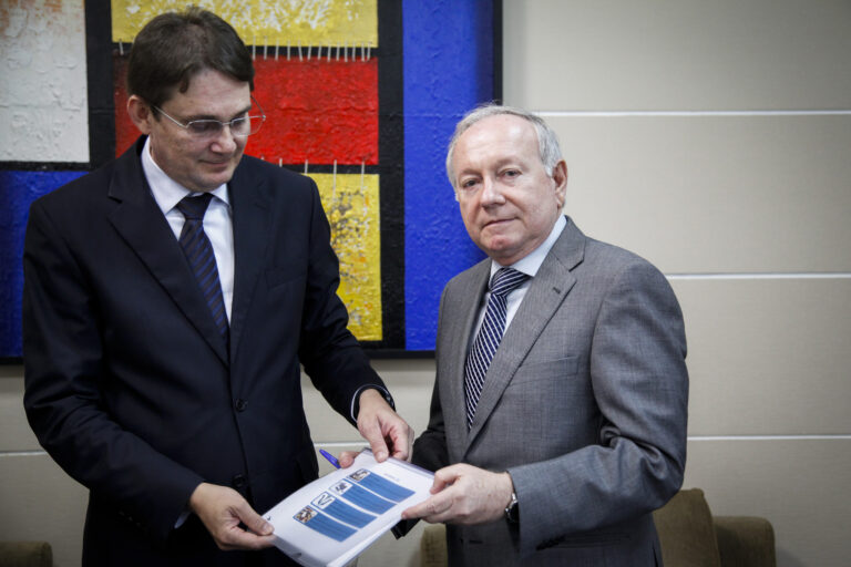 Estado do Amazonas tem dever de indenizar em face de contrato verbal por transação comercial