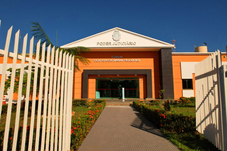 Fórum de Manacapuru é entregue com a presença de autoridades do Sistema de Justiça e do Município