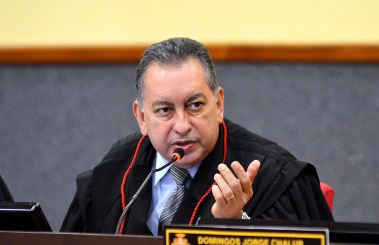 Município tem legitimidade para disciplinar horário de funcionamento do comércio no Amazonas