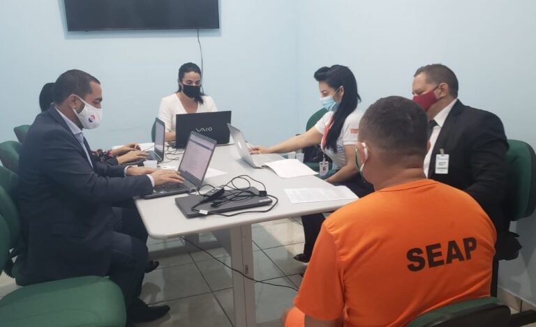 Juíza Sabrina Ferreira faz mutirão de audiências pela 2.ª Vara de Execução Penal de Manaus