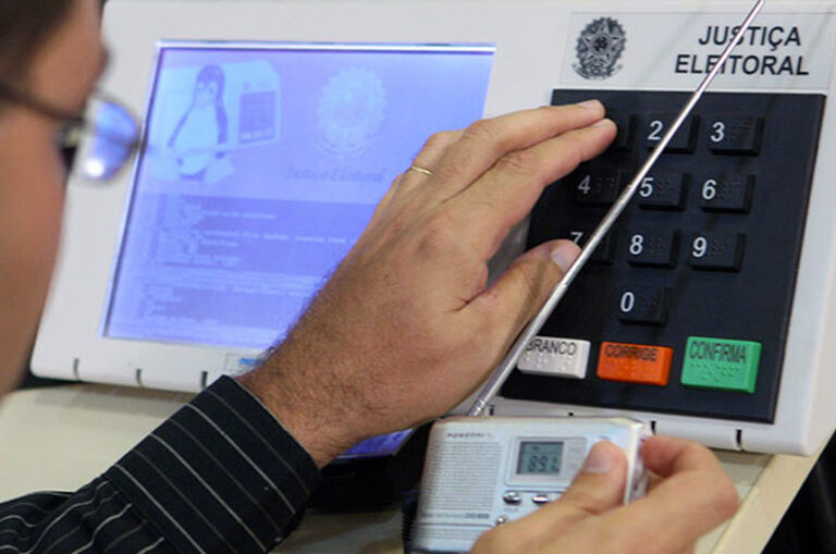 Regra da imunidade temporária a prisão antes das eleições em pleno vigor, salvo as exceções