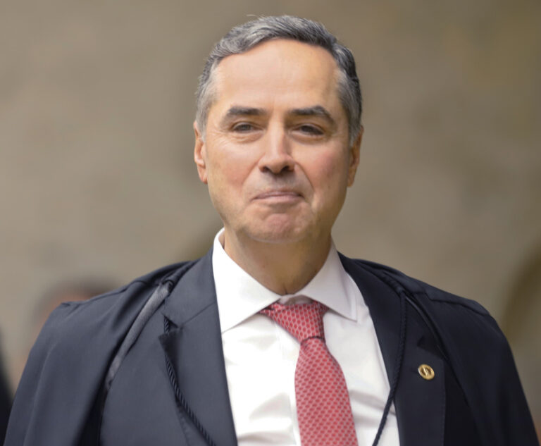 Ministro nega pedido de adiamento de manifestação indígena em Brasília (DF)