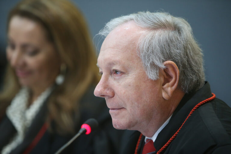 João Simões diz que revisão de alimentos é orientada pela necessidade e capacidade das partes