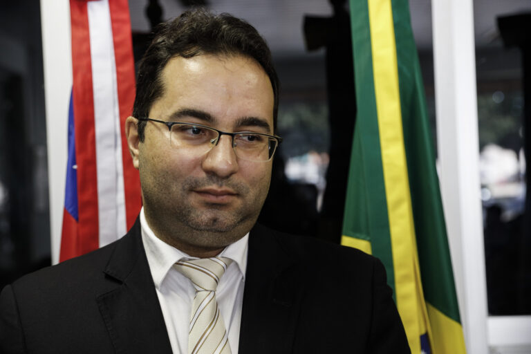 Justiça suspende licitação e pagamentos relativos a pregão presencial da Prefeitura de Novo Airão