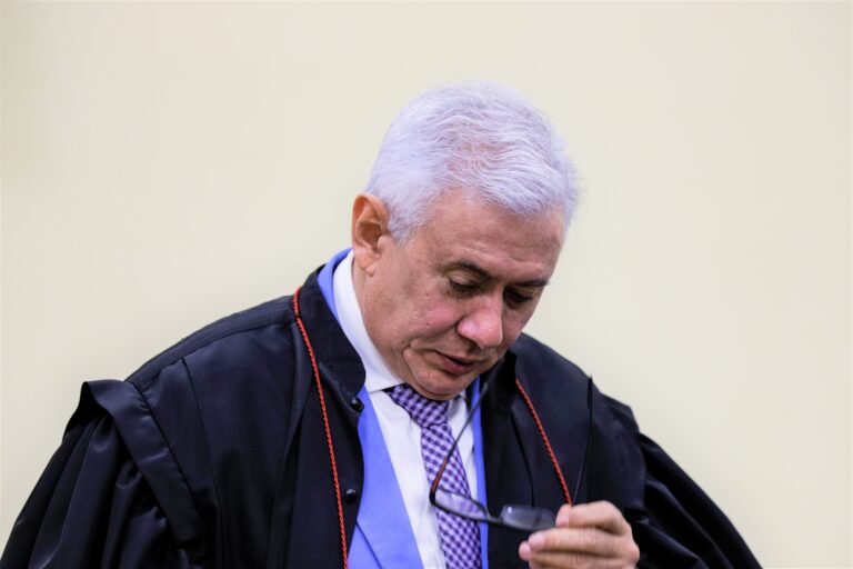 Juiz de Humaitá não pode presumir pena de condenado e declarar extinto o direito de punir