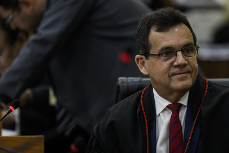 Airton diz que ação contra INSS afasta a competência do TJAM se não decorre de acidente de trabalho