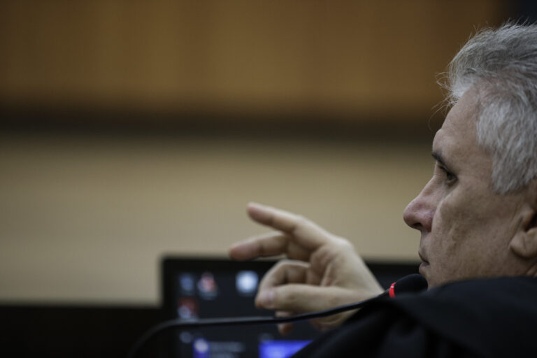 Não incide ICMS por deslocamento interestadual de mercadorias para a mesma titularidade, diz TJAM