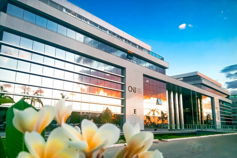 Juízas afegãs poderão integrar programa do CNJ destinado a magistratura estrangeira