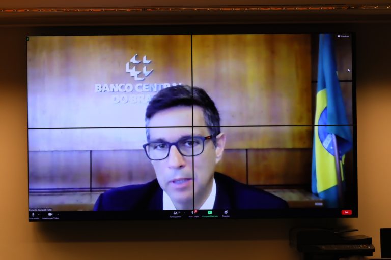 Presidente do Banco Central diz que o País precisa de credibilidade para retomar crescimento
