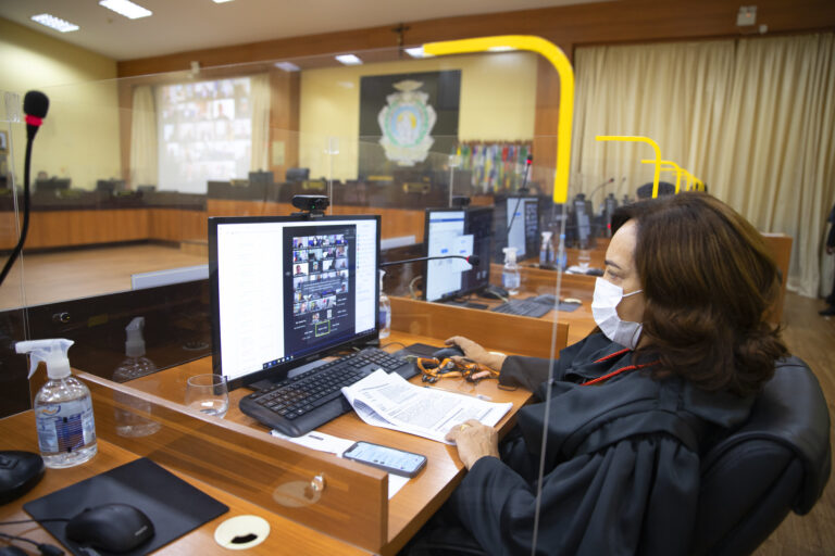 Porte ilegal de arma de fogo em flagrante comprovado na fase judicial firma condenação no Amazonas