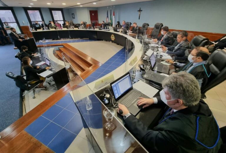 TCE-AM irá auditar processo de campanha de vacinação em Manaus