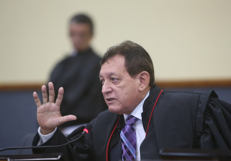 TJAM: Havendo deslocamento de bens entre estabelecimentos do mesmo contribuinte não incide ICMS