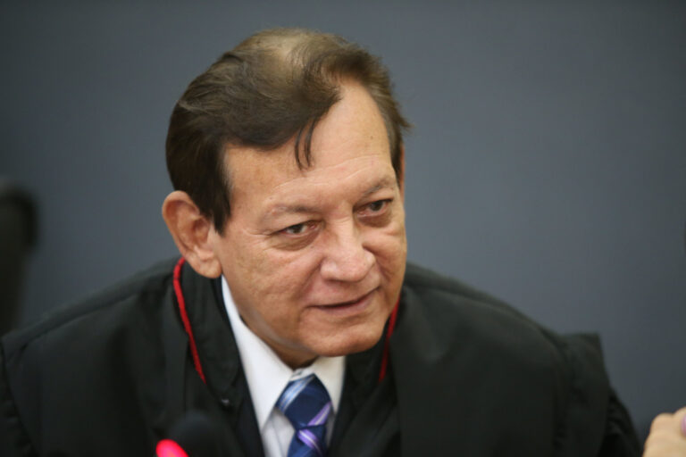 Direito é líquido e certo à nomeação quando administração deve estender  as vagas diz TJAM