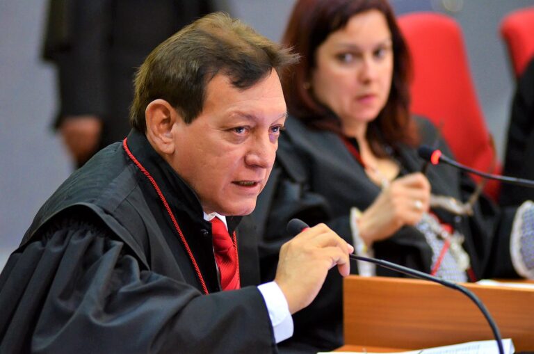 É vedado ao magistrado substituir o administrador e reapreciar provas existentes, fixa TJAM