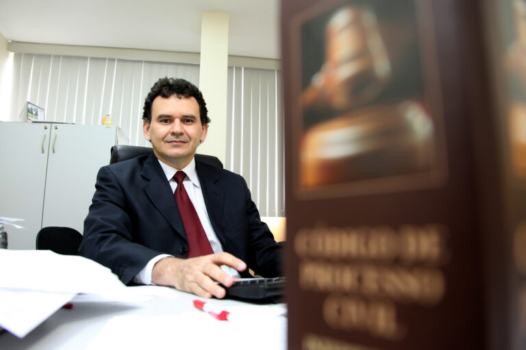 Em Manaus, faculdade é condenada por falhas na cerimônia virtual de colação de grau