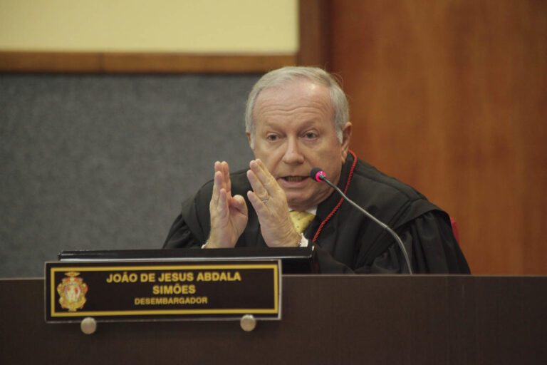 Laudo unilateral decorrente de acidente de trânsito em Manaus carece de força probante