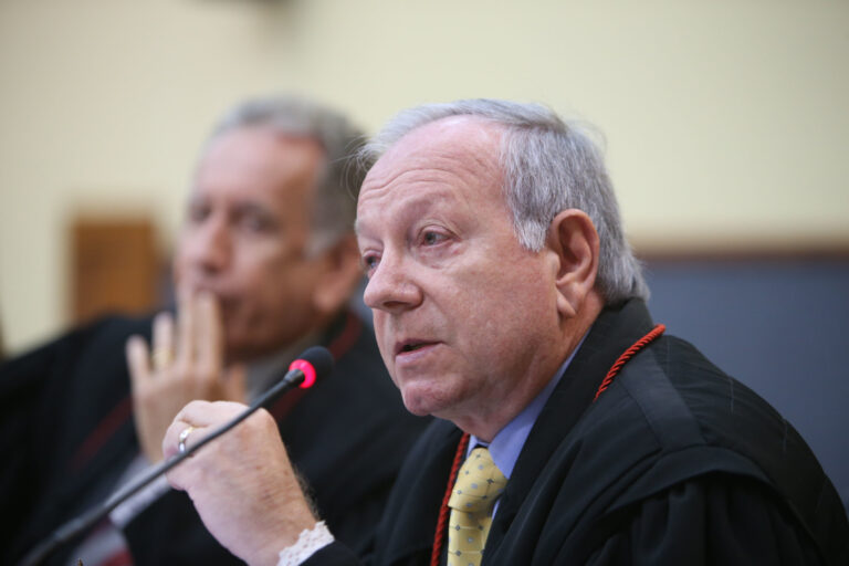 Fornecedores devem responder solidariamente por danos causados ao consumidor, diz TJAM