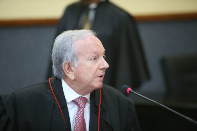 TJAM: Reabilitação decorrente de acidente de trabalho dá direito a auxílio doença