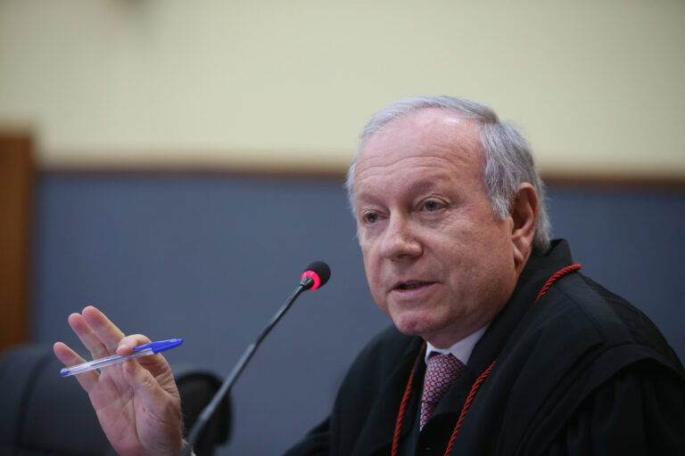TJAM: Serviço telefônico utilizado por consumidor com faturas pagas são provas de contrato informal