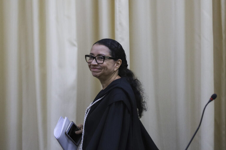 Inexiste direito líquido e certo para ação judicial trancar procedimento administrativo, diz TJAM