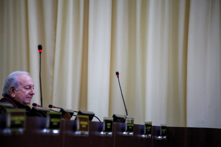 TJAM: Embora tendo a posse mansa e pacífica de imóvel público, é vedado adquirir sua propriedade