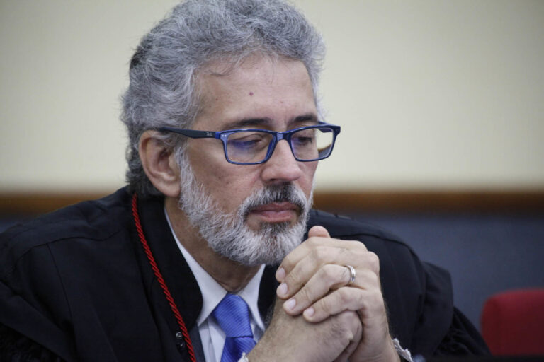 Tribunal do Amazonas mantém sentença que anulou cassação de direitos políticos de ex-prefeito