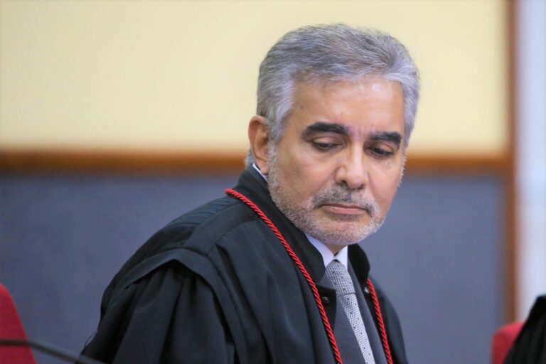 Pagamento em atraso só autoriza apreensão do veículo em Manaus com notificação prévia de devedor