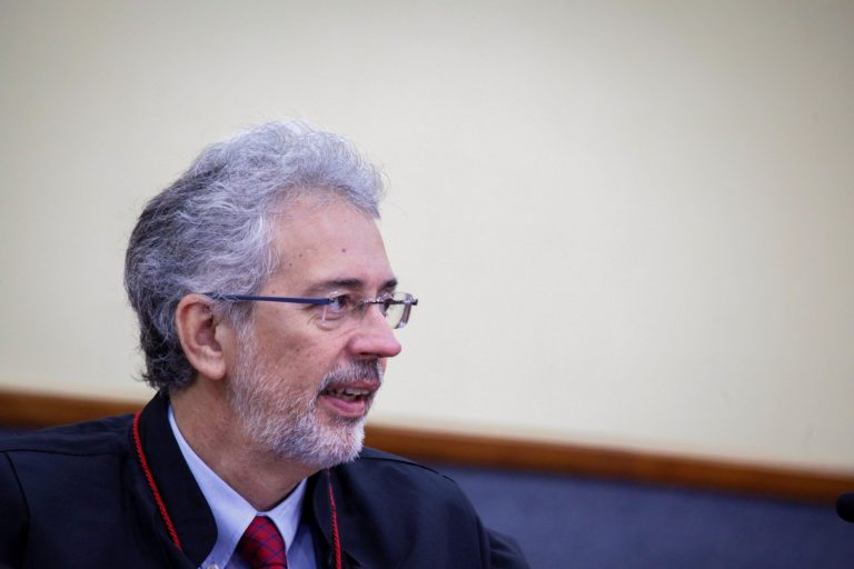 Seguradora indenizará cliente por danos em equipamentos decorrentes das fortes chuvas de Manaus