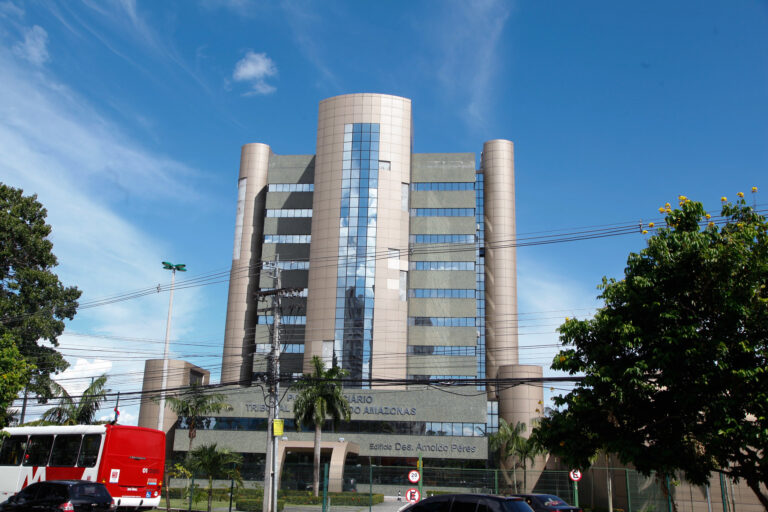 Embora de rito célere, partilha de bens não dispensa prova documental em Manaus