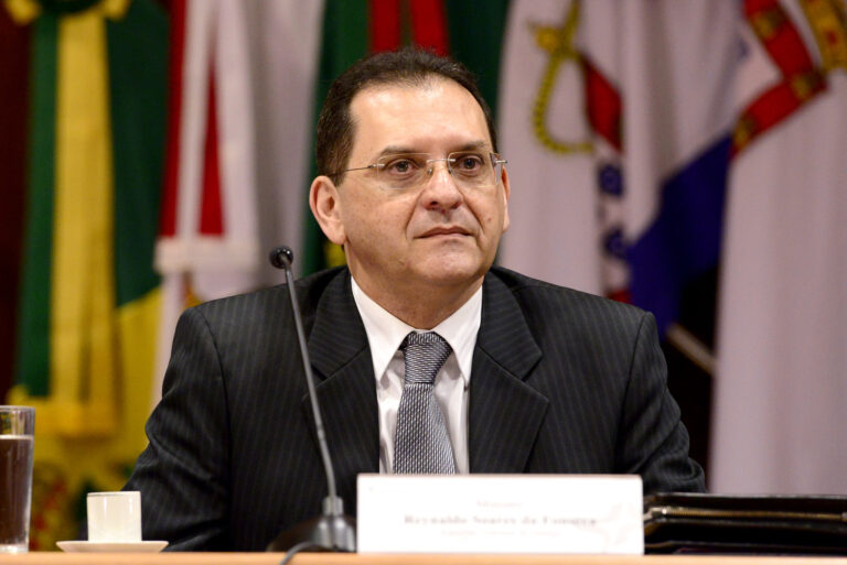 Ministro concede Habeas Corpus e tranca ação penal por violação de domicílio em tráfico de drogas