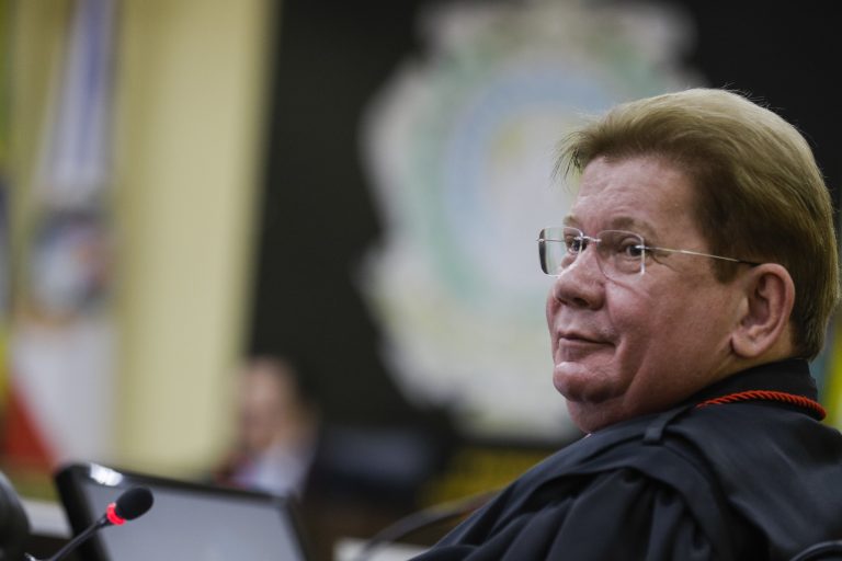 TJAM: Prisão de menor de 21 anos ao tempo do crime impõe ser barrada pela prescrição