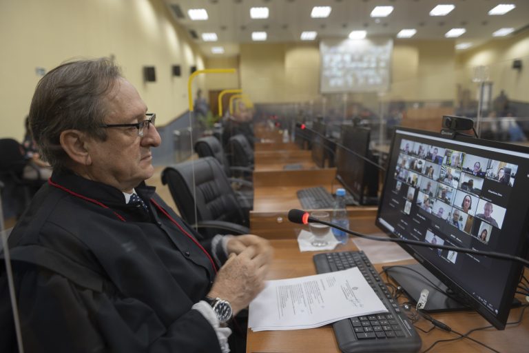 Mídias digitais corrompidas impedem exame de recurso e anula condenação em Júri