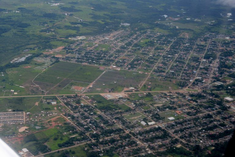 Em Humaitá, Justiça torna público edital para pedidos de doação de madeira apreendida pela PRF