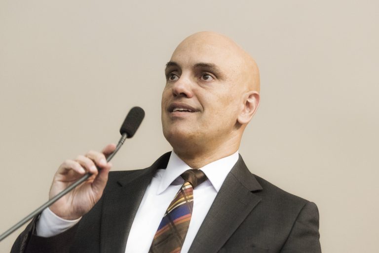 Solidariedade retorna a Moraes e acusa visão estrábica de Bolsonaro sobre a Zona Franca de Manaus