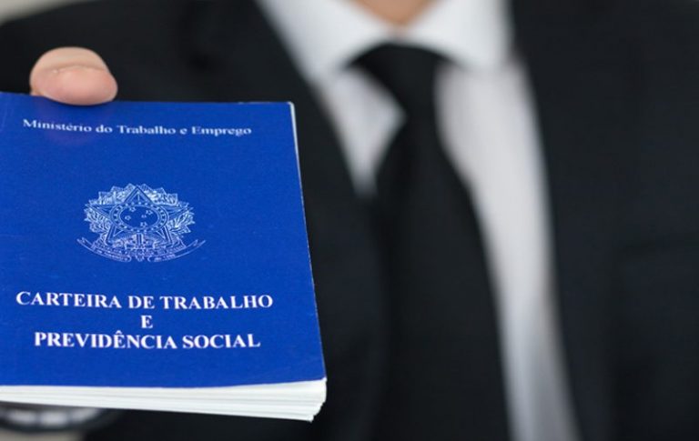 Em SP, homem identificado como “Zé Buceta da Silva” na CTPS deve ser indenizado pelo INSS