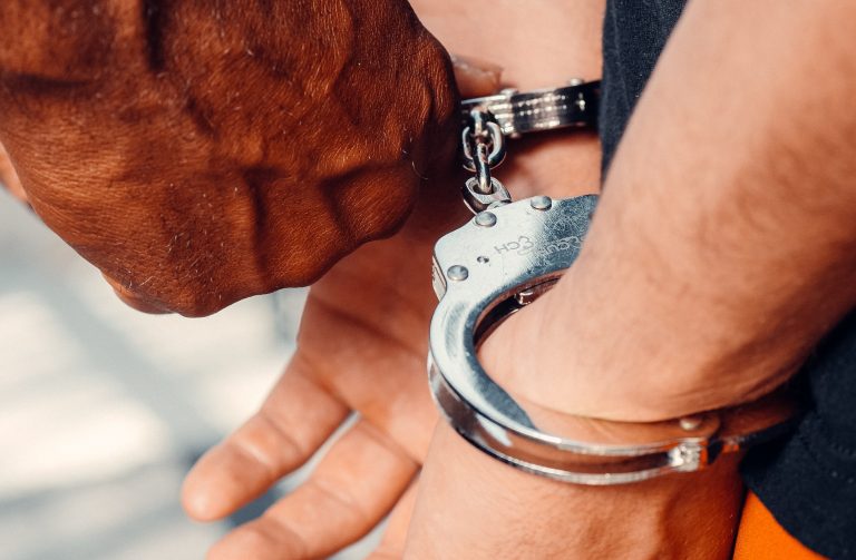 Prisão preventiva não cede às medidas cautelares se estas não resguardarem a ordem pública