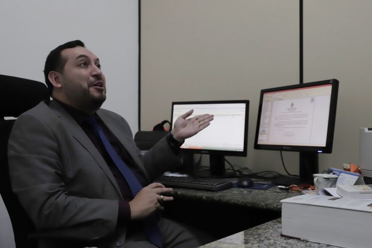 Sem interesse de punir ante prescrição imaginária, juiz atende promotor e encerra processo penal