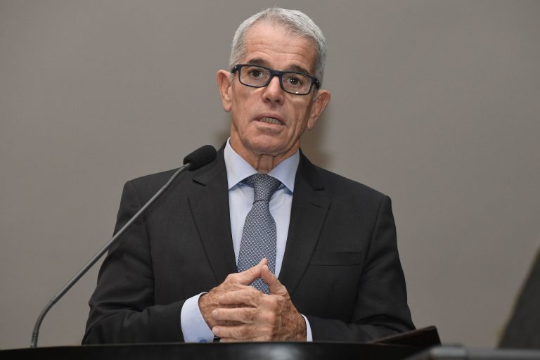 STJ mantém condenação de empresa por desmatamento de área verde em Manaus