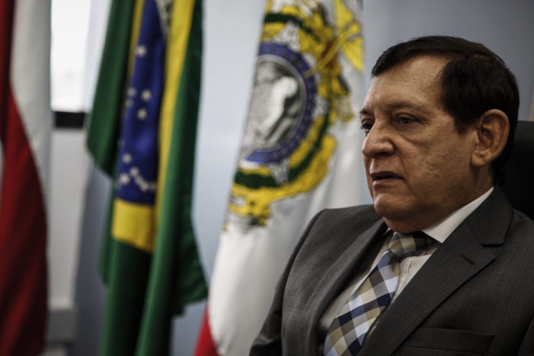 Cobranças injustificadas no fornecimento de Águas de Manaus geram dever de indenizar