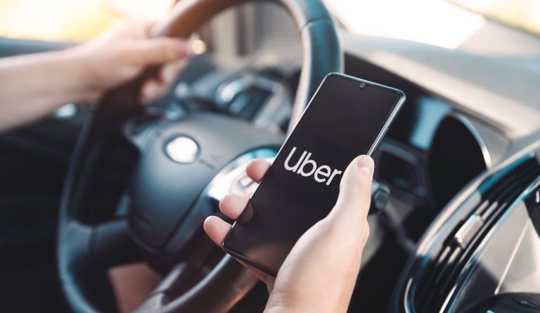 Bloqueio de Motorista pela Uber não é irregular, ainda que profissional não tenha antecedentes