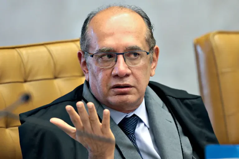 STF anula decisão que reconheceu vínculo de professores e universidade