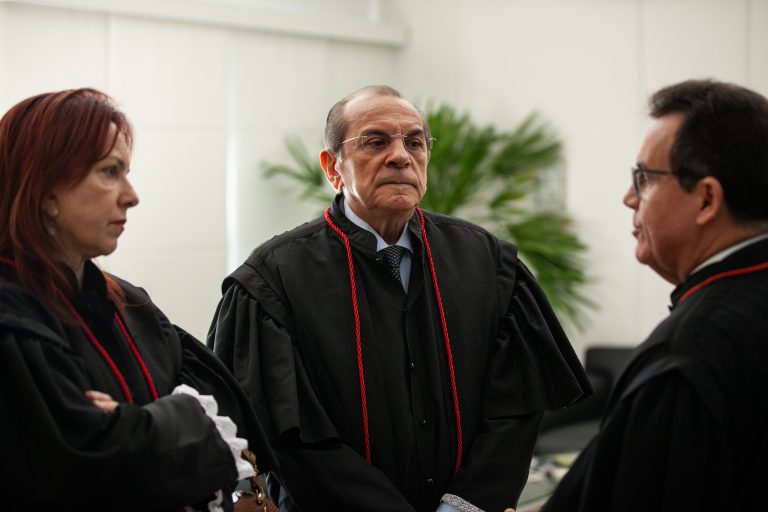 Se o traficante não é profissional da atividade criminosa é possível sofrer menor pena