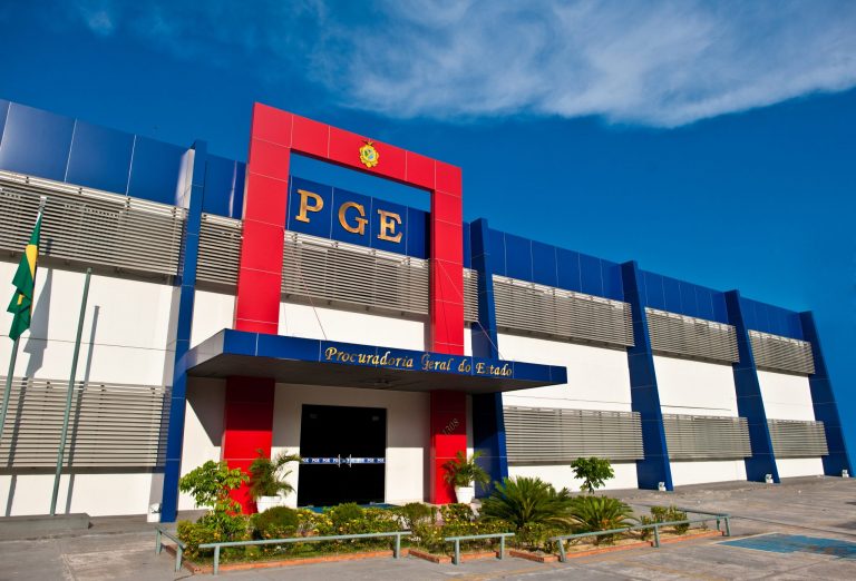 PGE-AM completa 50 anos celebrando avanços no desenvolvimento da advocacia pública